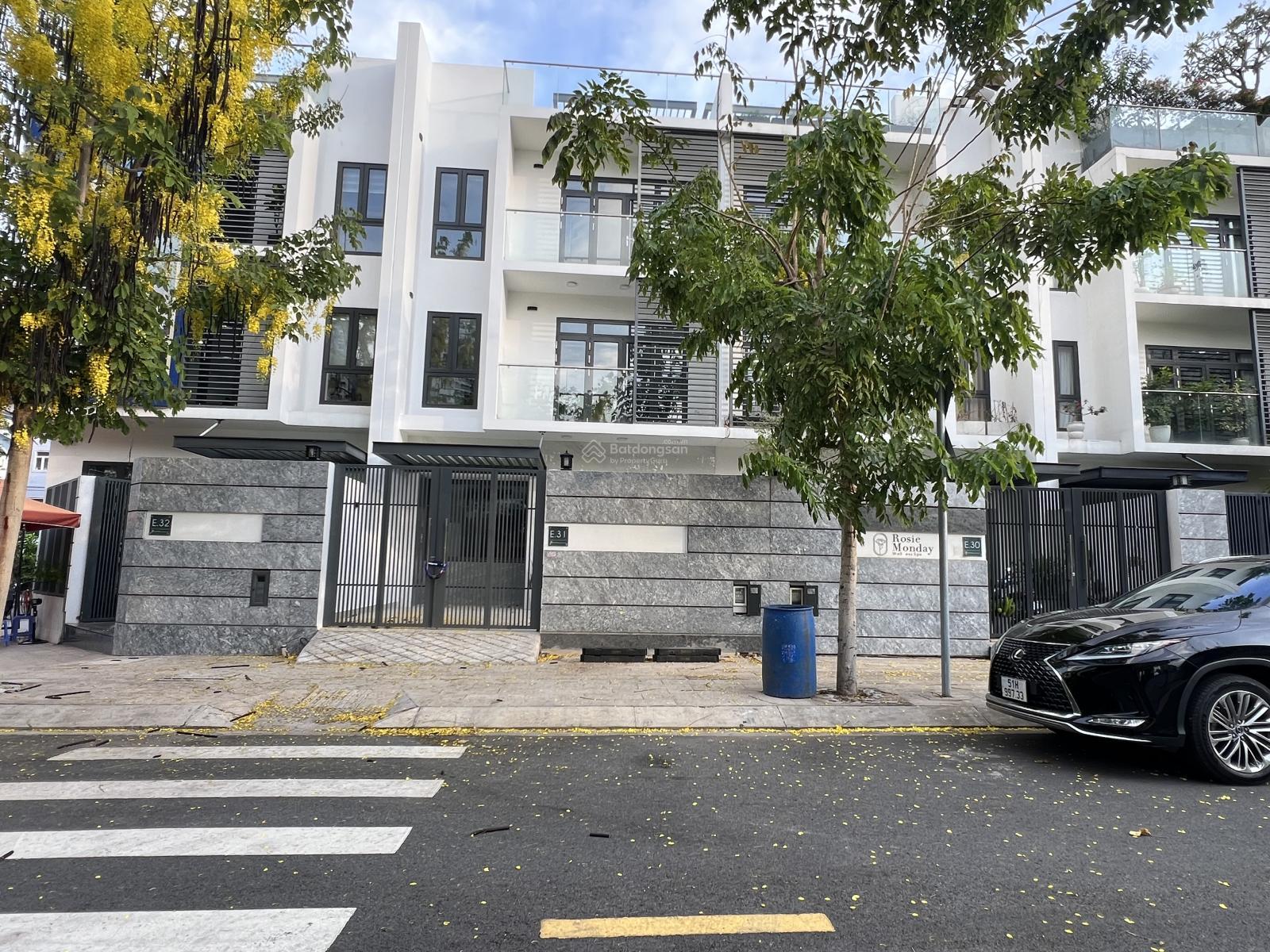 Ban villa 4 tang 154m2 7x22m an phu new city